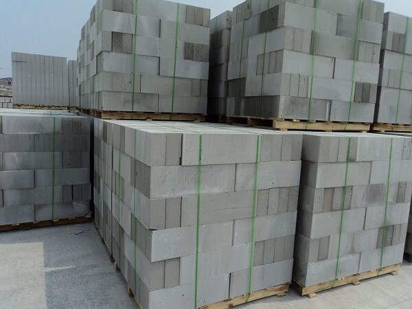 Phân Phối Gạch Bê Tông Siêu Nhẹ AAC Giá Sỉ Lẻ