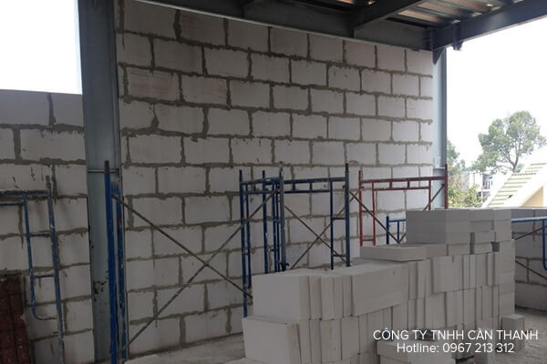 Giá gạch siêu nhẹ xây dựng