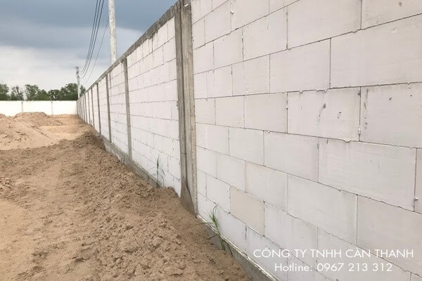 So sánh giá Gạch AAC và Gạch đỏ
