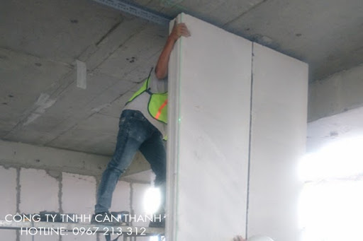 xây nhà bằng tấm bê tông siêu nhẹ