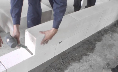 Trình tự triển khai kỹ thuật xây gạch siêu nhẹ và lưu ý khi thực hiện?
